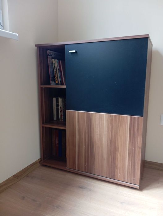 Секция - витрина, ТВ шкаф, комод, етажерка и ретро скрин