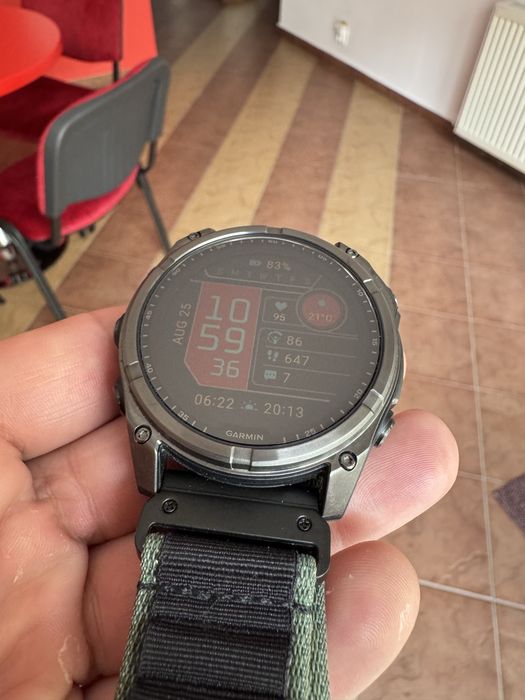 Garmin fenix 8 MIP safir titan 51 mm