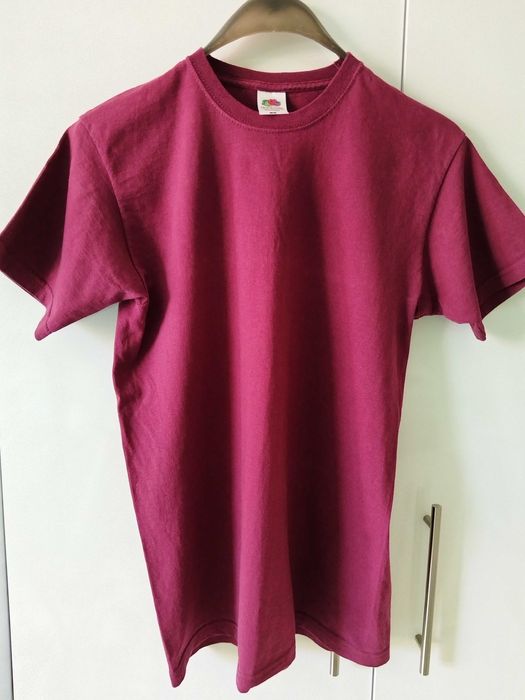 Запазени мъжки тениски и къси панталони, размер S, по 5 лева