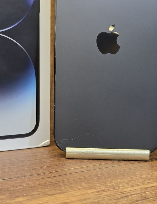 IPhone 14 Pro Max 256gb 76% есть треск на крышке
