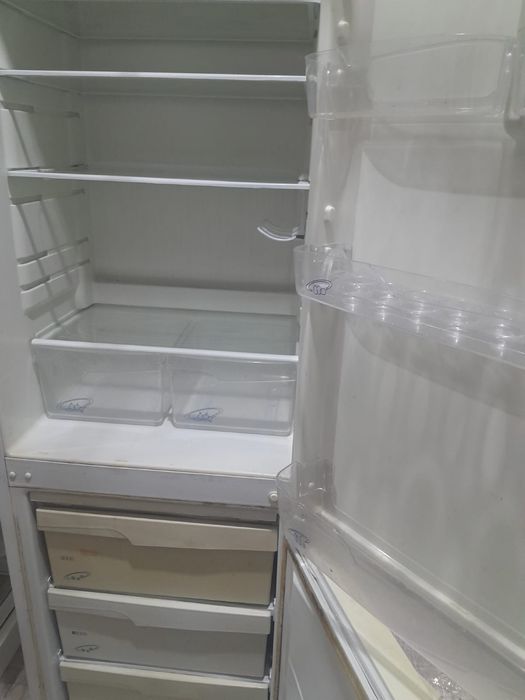 Продам холодильник