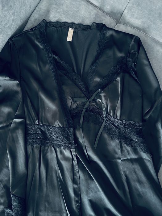 Пижамы, халаты с сорочкой