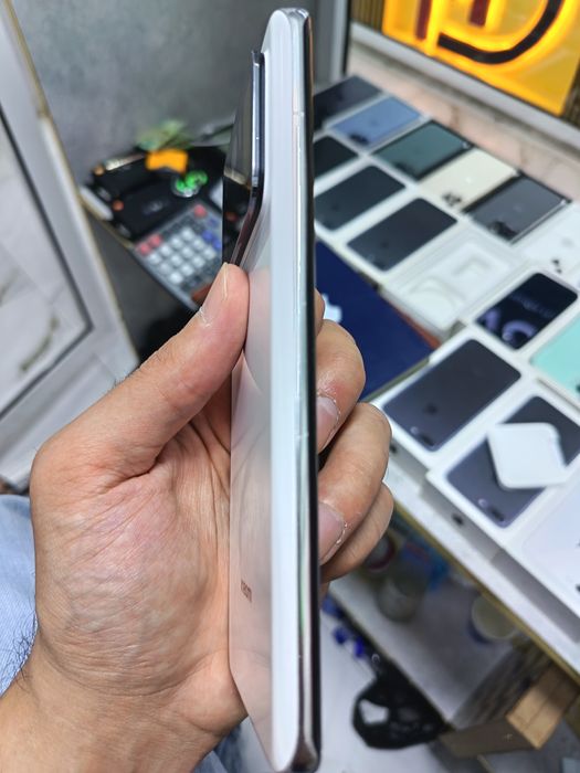 Xiaomi 11 ultra 16/256 Gb ideal sotiladi