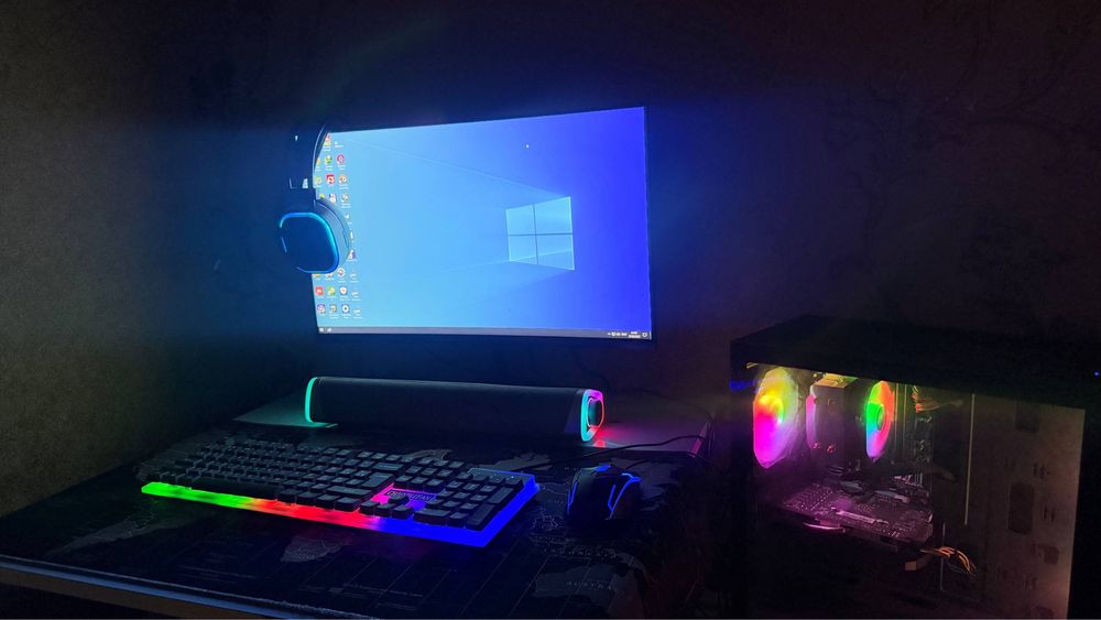 Gaming PC  23.8 100Hz Monitor