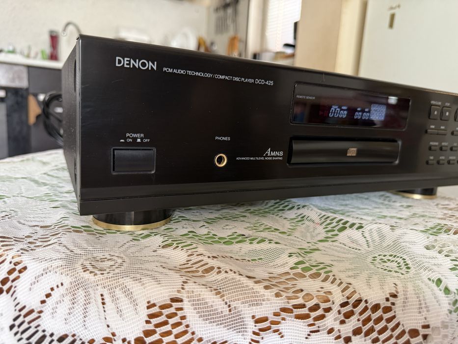 Denon DCD-425 CD player