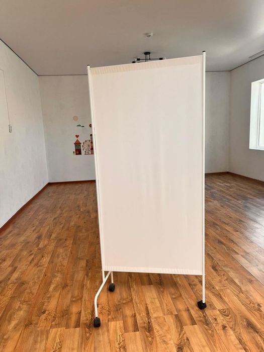 Медицинская ширма