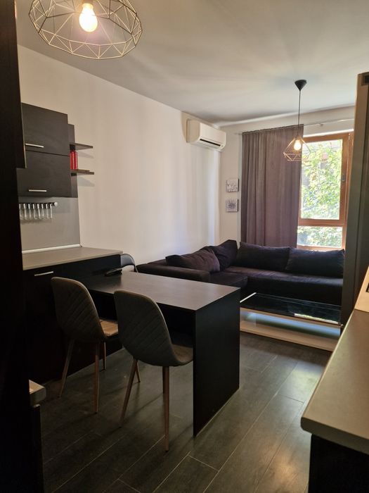 Дава се под наем Тристаен апартамент в Варна, Централна поща - 62 кв.м за 739.5 € - Снимка #1