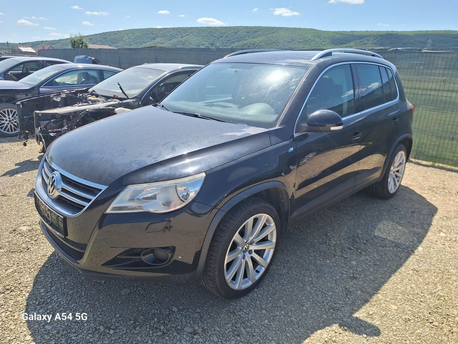 Dezmembrez VW Tiguan R-line 2010 2.0 tfsi CAW cod culoare LC9X