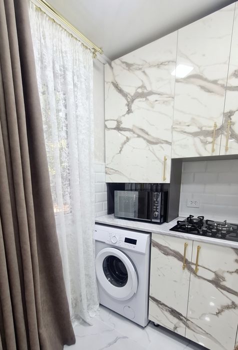 3ком Арбат посуточно. Айбергенова 1Б