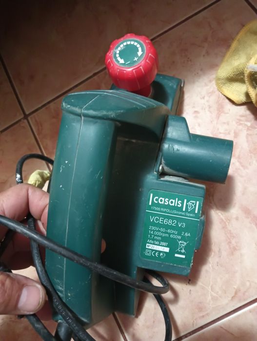 Rindea electrică stare bună oreț 50 Ron