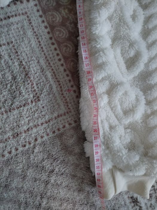 Детско плушено горнище за момиче!