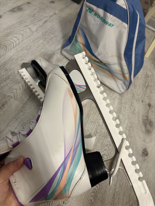 Коньки 38го размера маломерят