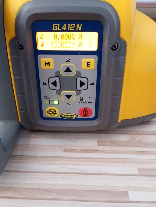 Nivelă laser Spectra GL 412 N cu pantă