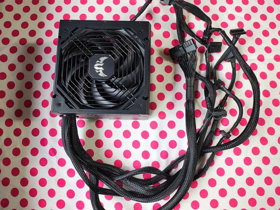 Sursa ASUS TUF Gaming, 80+ Bronze, 450W.