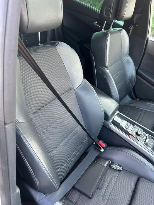 Scaune din piele cu încălzire și banchete spate Peugeot 508 SW 2011