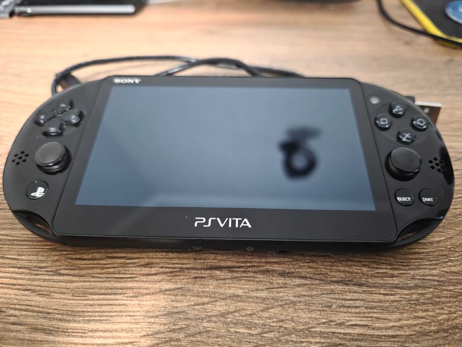 Конзола Sony PS Vita Slim