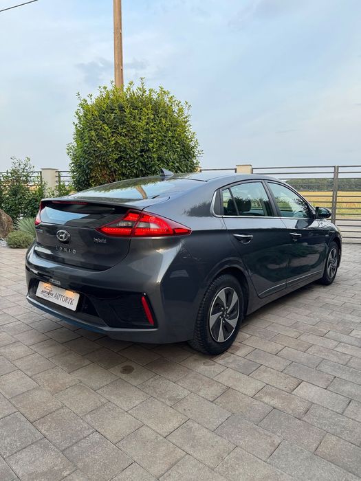 Hyundai IONIQ