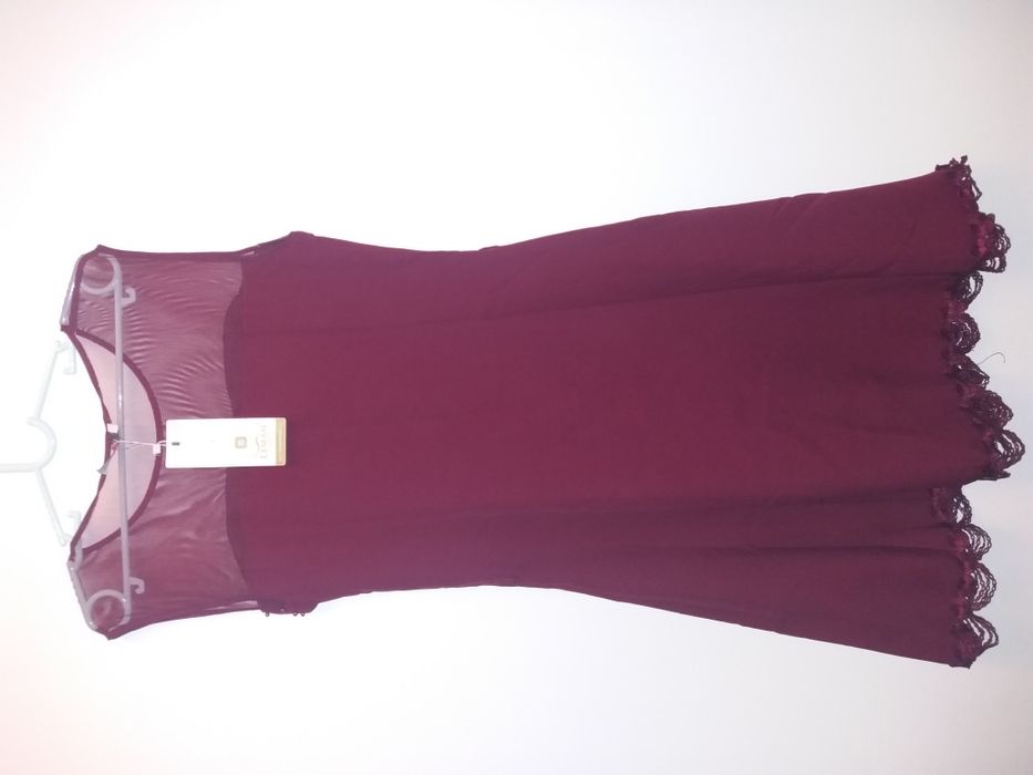 Продам платья новые коктельные