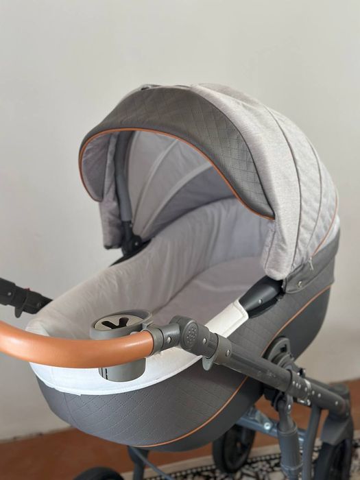 Коляска сотилади .ПОЛША.