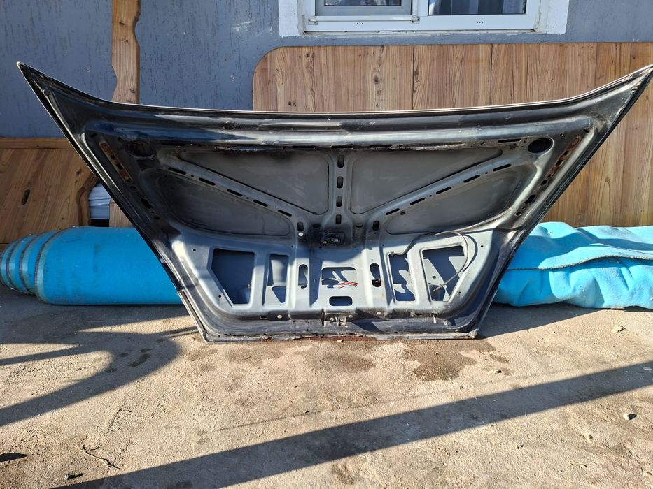 Кузовные части на мерседес 124