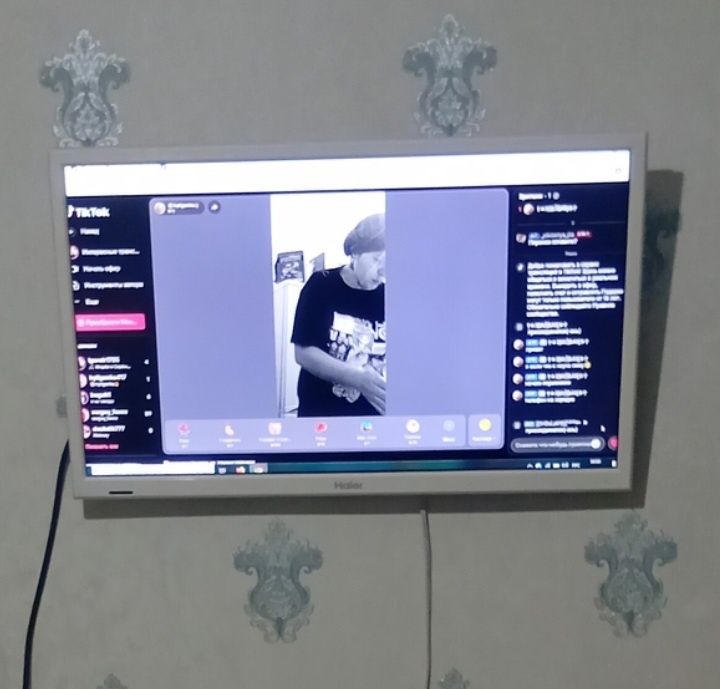 Продам телевизор Haier 32д