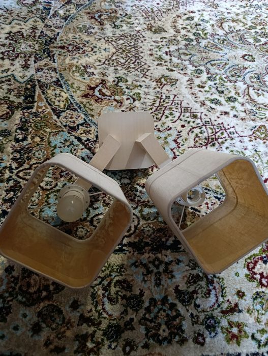 Продам две люстры