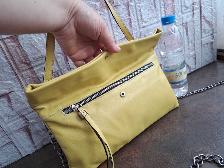 дамска чанта,Gianni Chiarini,жълта малка чантичка-естествена кожа