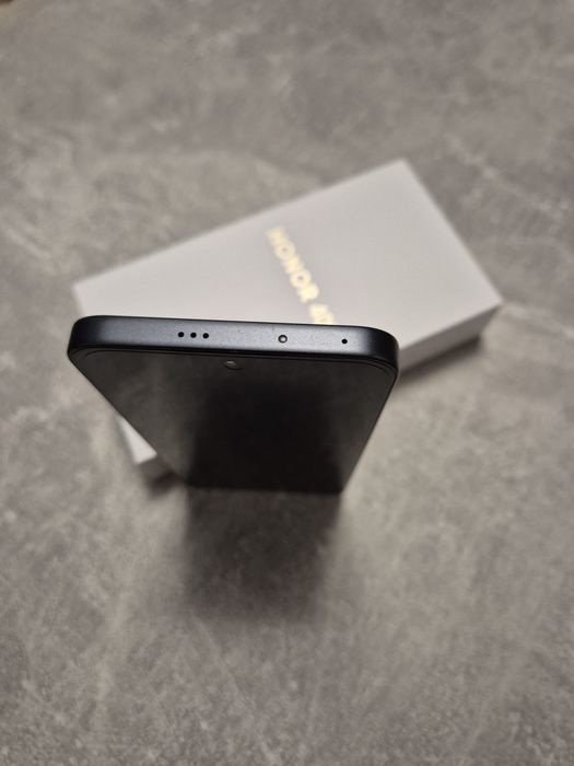 Honor 400 8GB RAM, 256 gb stocare