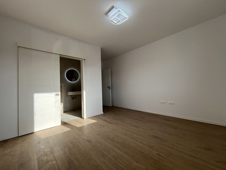 PROPRIETAR – Vand apartament 3 camere decomandat, 80 mp utili + 2 terase | Coresi – Tractorul (Mosaic Residence)