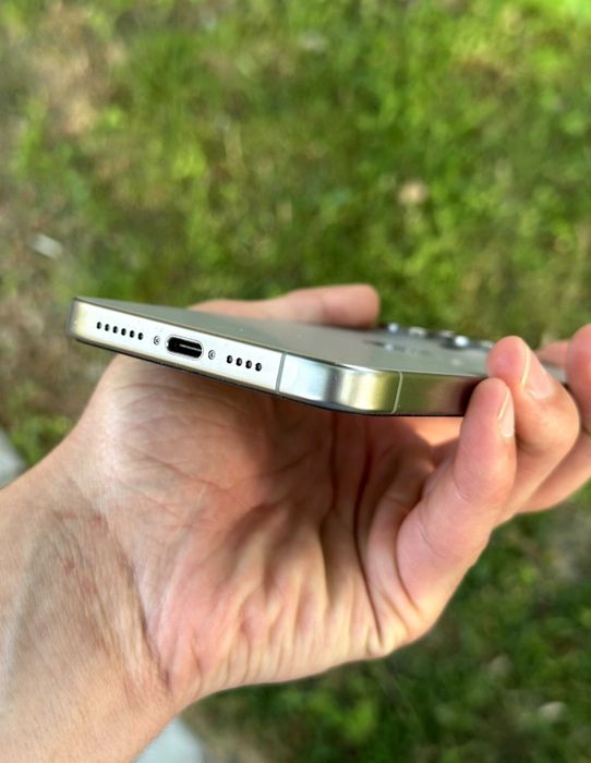 iPhone 15 Pro Max 256Gb dual simkarta