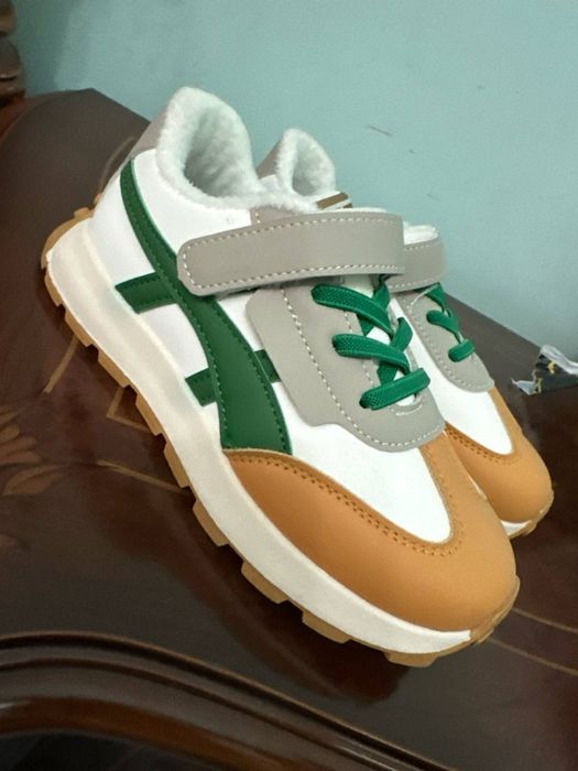 Детские кроссовки  Размер 31