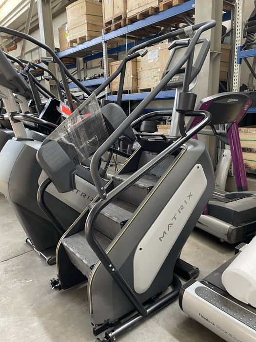 Depozit aparate fitness matrix