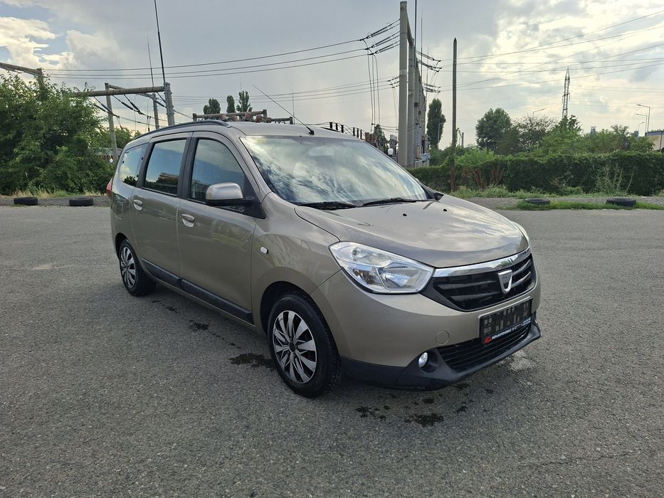 Dacia lodgy 1,5 dci 90 cp ,2015. 7 locuri ,4690euro