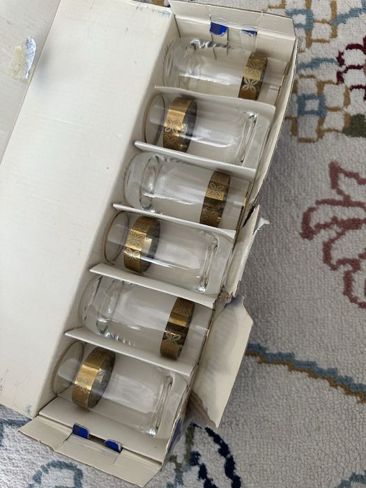 Хрустальные рюмки и бокалы