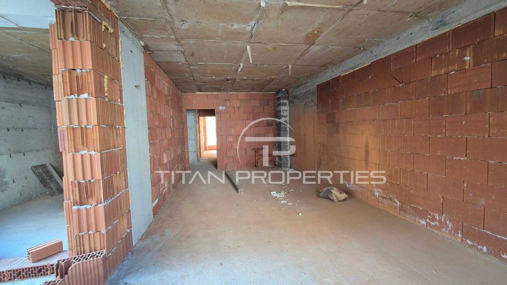 Продава се Тристаен апартамент в Пловдив, Кючук Париж - 108 кв.м за 1593 €/кв.м - Снимка #5