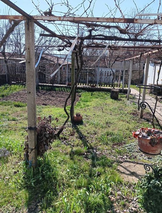 Продавам къща в гр.Сухиндол