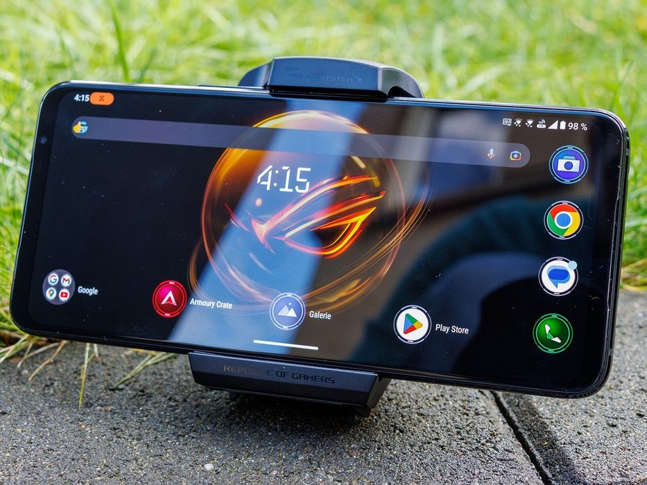 Vând asus rog phone 7 ultimate full box
