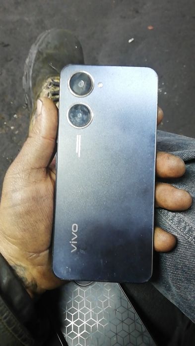 Виво Y03  64 гига