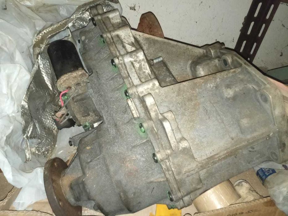 Запчасти Форд Эксплолер.