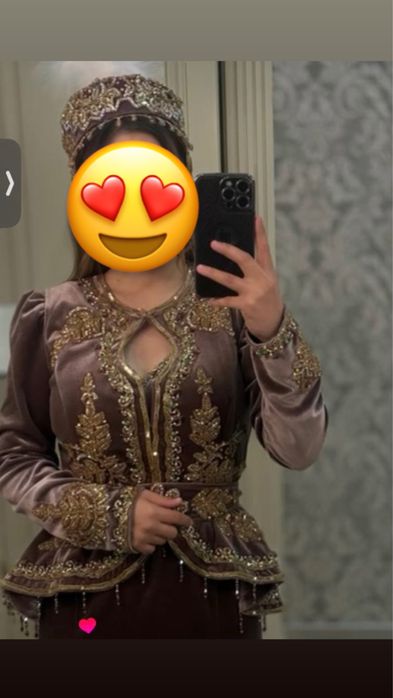 Қазақи нақыштағы көйлектер