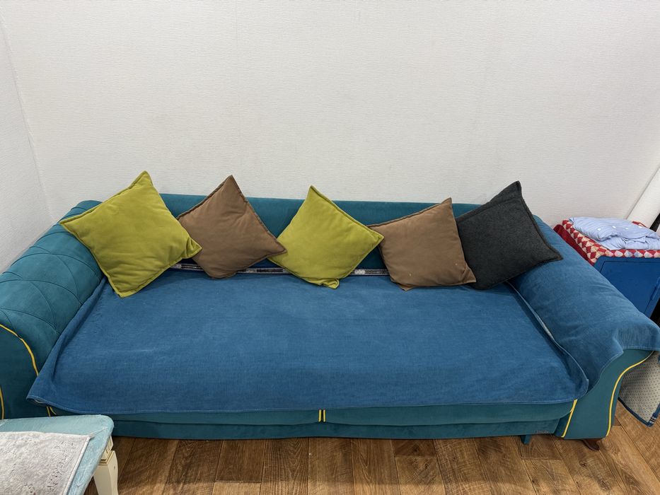 Продается диван в отличном состоянии