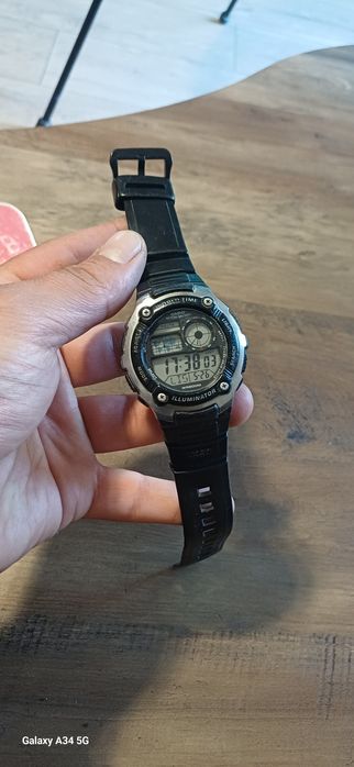 Ръчни часовници Casio 3198 и 3447