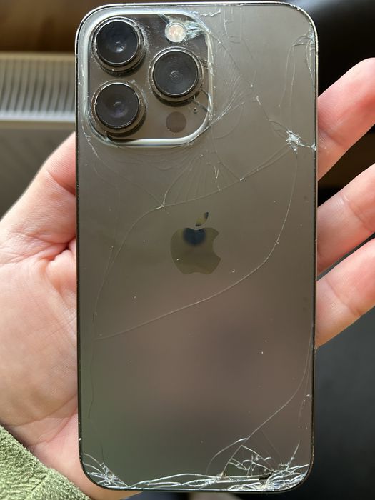 Iphone 13 pro 256gb  ! 75% Батерия !