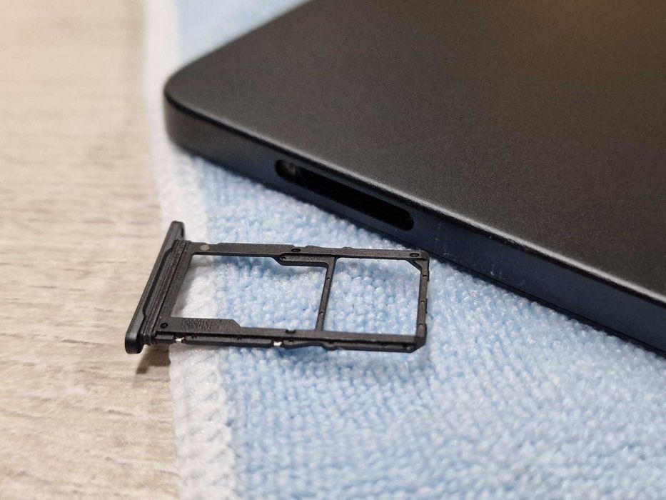 Samsung Galaxy Tab A9+ X216 64GB 5G + калъф