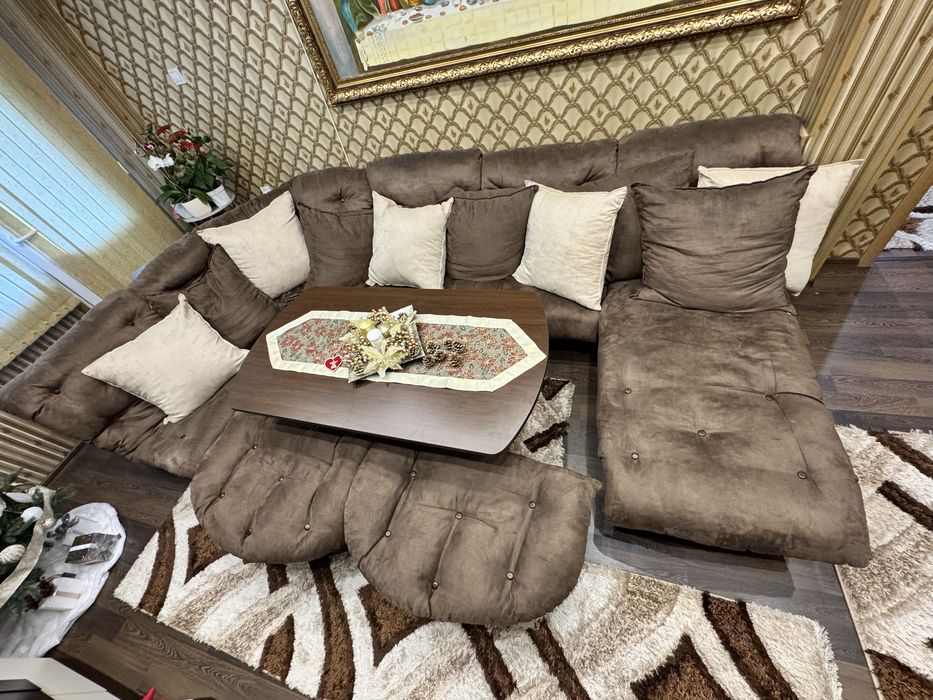 Диван - П-образен + 3 табуретки