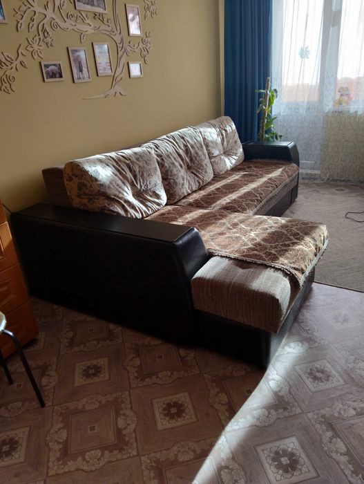 Продам диван с ящиками