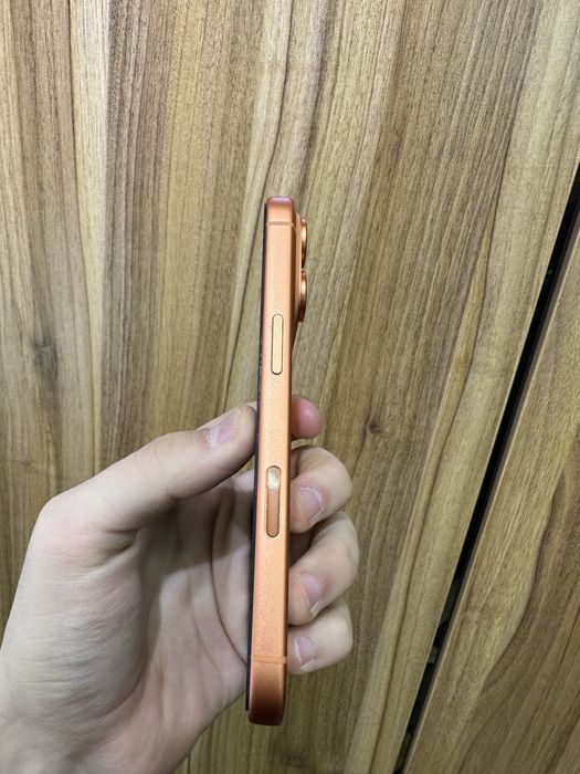 iphone 17 pro orange 256 gb 100% 95 sikl e-sim