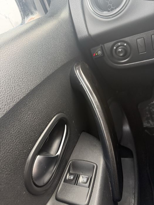 Logan 2017 , 0.9 , GPL  81.000 km