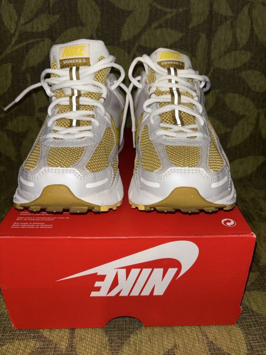 Нови дамски маратонки Nike zoom vomero to 5 w