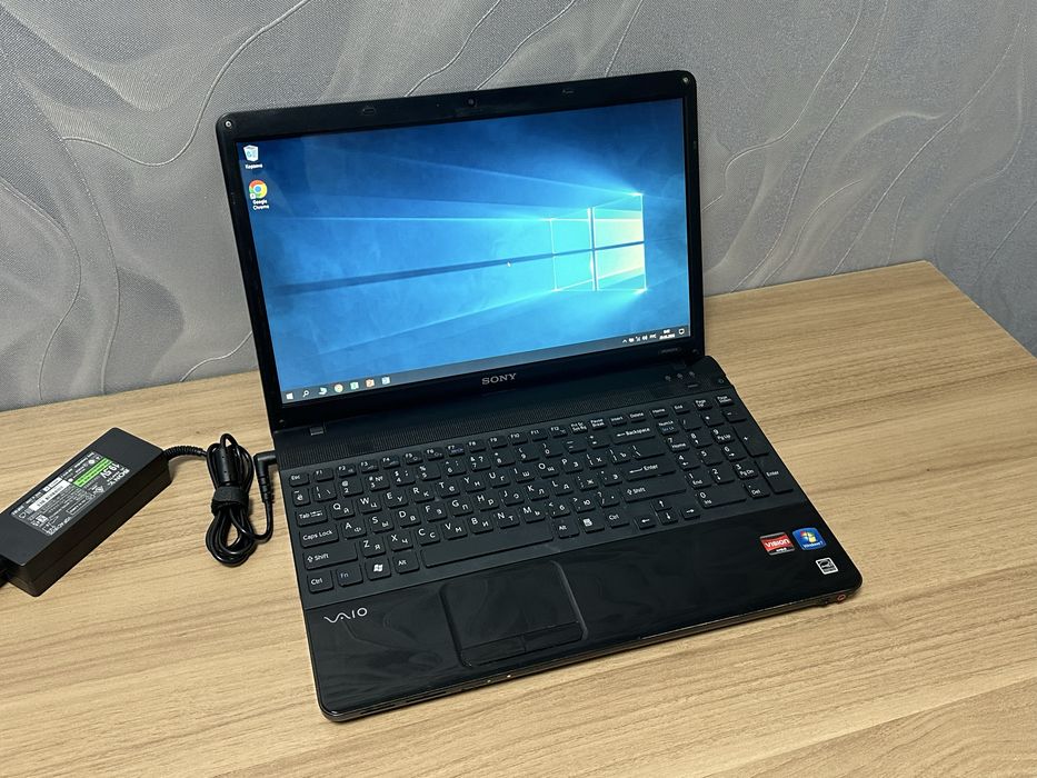 Ноутбук Sony Vaio • 4Gb RAM • SSD